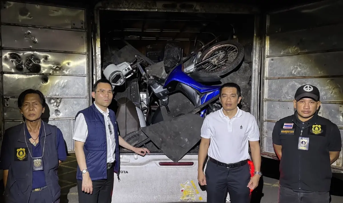 “ศุลกากรช่องจอม” ไล่ล่าแก๊งตู้ทึบ ซุก จยย. หวั่นลักในไทยส่งกัมพูชา