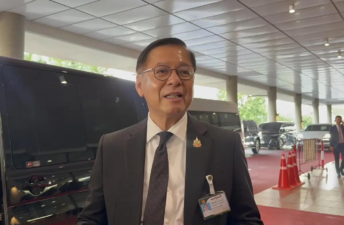 "สีหศักดิ์" เผยยังไม่รู้รายละเอียดปม "เรือน้ำมันไทย" แวะ "สิงคโปร์" เร่งเจรจาอิหร่านเปิดทาง "ช่องแคบฮอร์มุซ"