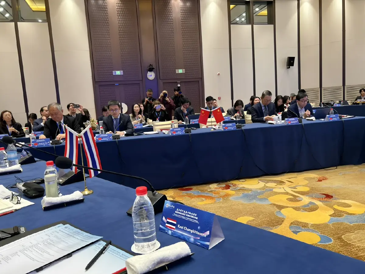 ส่องวงประชุมลับ “แทร็ก 2” ที่ปักกิ่ง! จีนเล่นบทกาวใจ “ไทย-กัมพูชา” (มีคลิป)