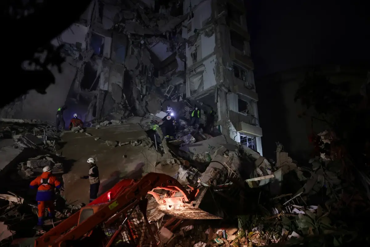 "อิหร่าน" อาจถอนตัวจากข้อตกลงหยุดยิง ฮึ่มปิดฮอร์มุซ-ส่งโดรนถล่มท่อส่งน้ำมันซาอุฯ