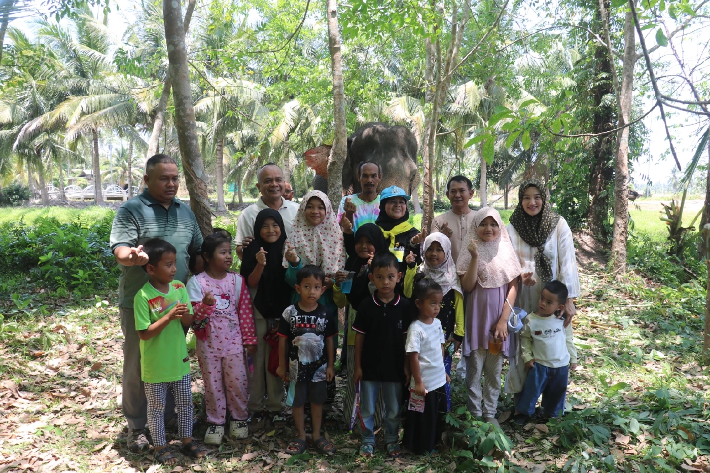 ผู้ว่าฯ ปัตตานี เข้าเยี่ยม “ท่านเวาะห์” พระเลี้ยงช้าง สัญลักษณ์สันติสุข