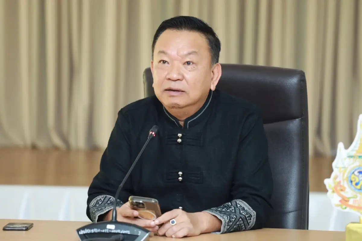  นายราเชน ศิลปะรายะ อธิบดีกรมฝนหลวงและการบินเกษตร