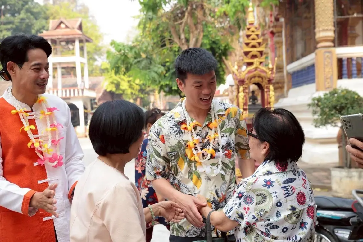 อากาศสะอาดคือสิทธิ! "เท้ง" ร่วมงาน "สงกรานต์" เชียงใหม่-ลำพูน ชาวเหนือโอดฝุ่นพิษ PM 2.5 หนักมาก