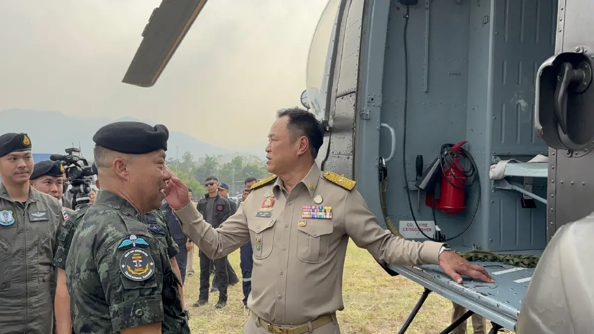 พร้อมลุย! "อนุทิน" ตรวจ "ฮ.ดับไฟป่า-รถวัดฝุ่น PM2.5 เคลื่อนที่"  คืนอากาศดีให้คนภาคเหนือ!