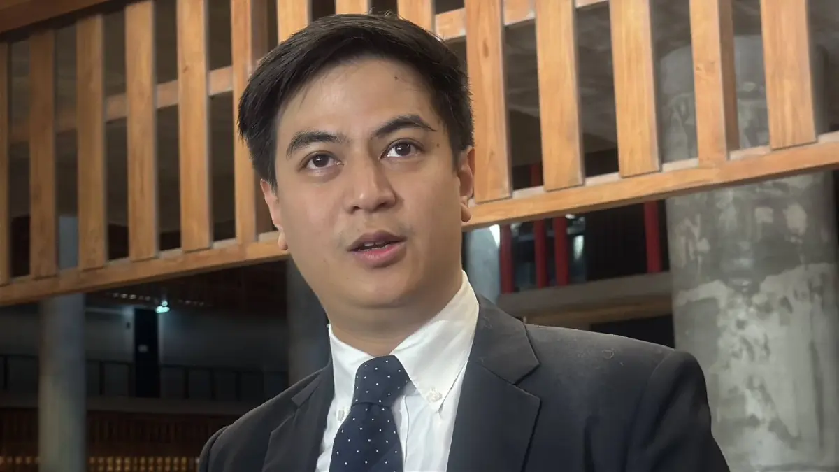 จับโป๊ะ! "ไอติม พริษฐ์" บี้ "ศุภจี" ปม "ทุเรียน" ลูกละ 100 บาท ตอบให้ชัดเกรดเอหรือเกรดรอง? ชี้ใช้ "พิมรี่พาย" ช่วยขายไม่ผิด