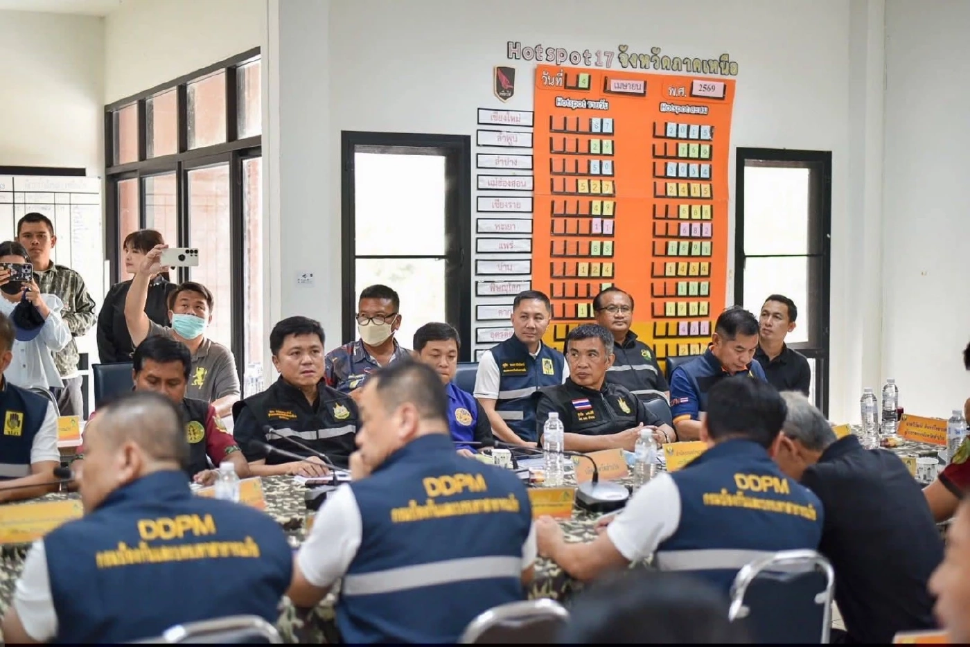 ปภ. ผนึกกำลัง "เหยี่ยวไฟ-KA32" ลุยสยบไฟป่า “ลำปาง” คืนอากาศดี