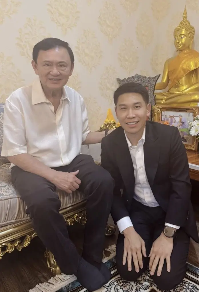 กิ๊กติดตามทักษิณ ไปกราบหลวงปู่ศิลา 