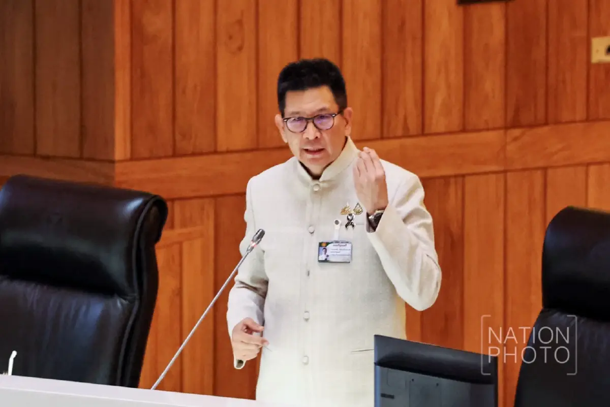 นายเอกนิติ นิติทัณฑ์ประภาศ รองนายกรัฐมนตรี และรัฐมนตรีว่าการกระทรวงการคลัง