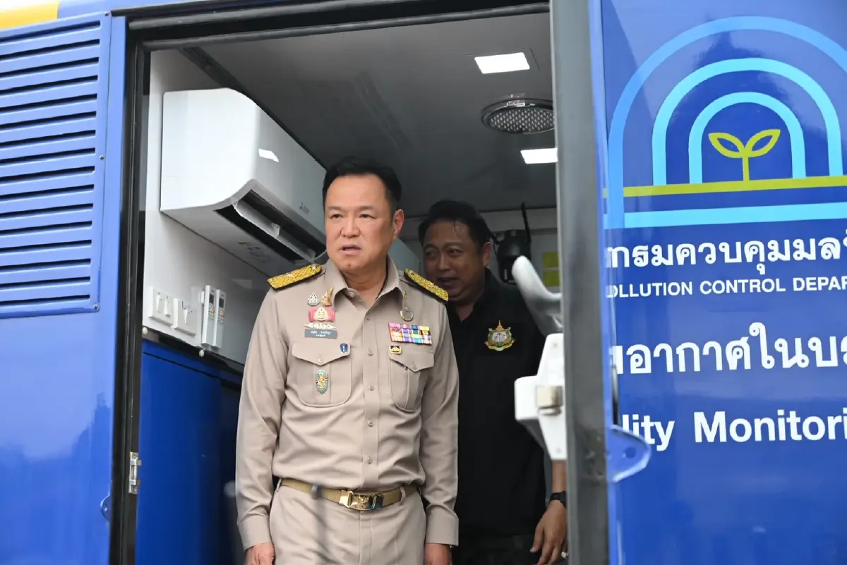 พร้อมลุย! "อนุทิน" ตรวจ "ฮ.ดับไฟป่า-รถวัดฝุ่น PM2.5 เคลื่อนที่"  คืนอากาศดีให้คนภาคเหนือ!