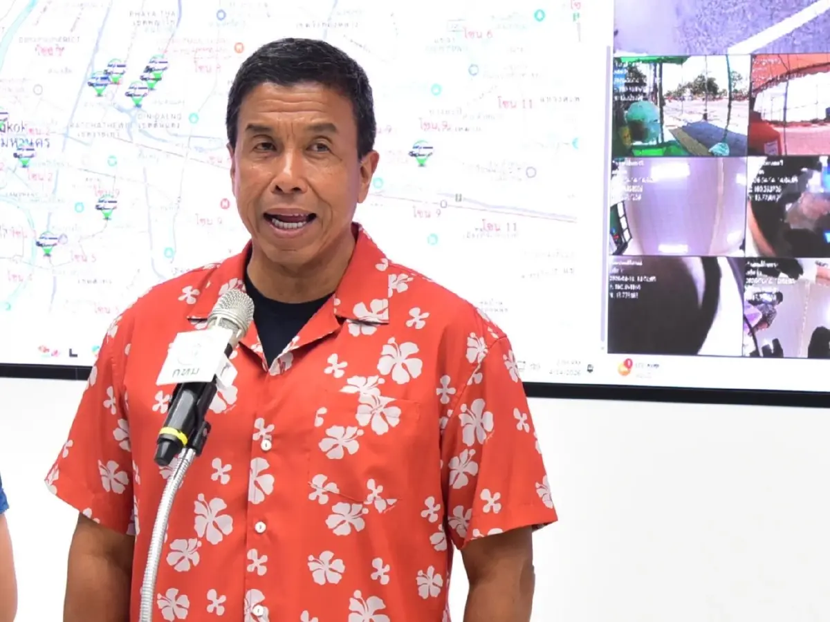 "สีลม" แชมป์ยอดคนเล่นน้ำพุ่ง 1.6 แสน! "ชัชชาติ" สั่งปิดจบ 2 ทุ่มคืน