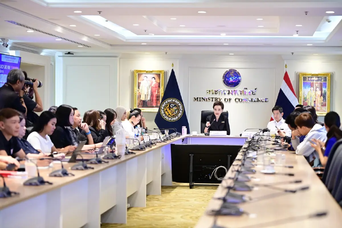 รมว.พาณิชย์ชู 5 นโยบายหลัก รับมือ 'วิกฤตซ้อนวิกฤต' แก้ระยะสั้นคู่ปรับโครงสร้างระยะยาว