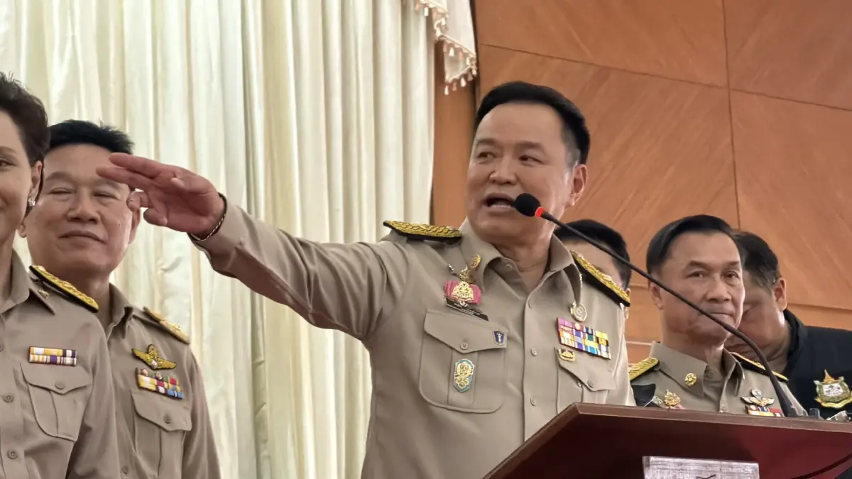 ประกาศก้องกลางดอย! "นายกฯ" สั่งลุย "ป่าเปียก" สกัดไฟป่าดอยสะเก็ด กำชับเจ้าหน้าที่เซฟชีวิต