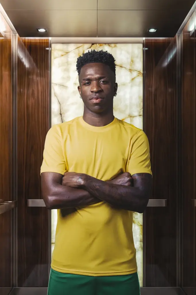 “โฮลัน-วีนีซียุส” นำทัพแคมเปญใหม่ Marriott Bonvoy x Visa บัตรฟุตบอลโลก 2026