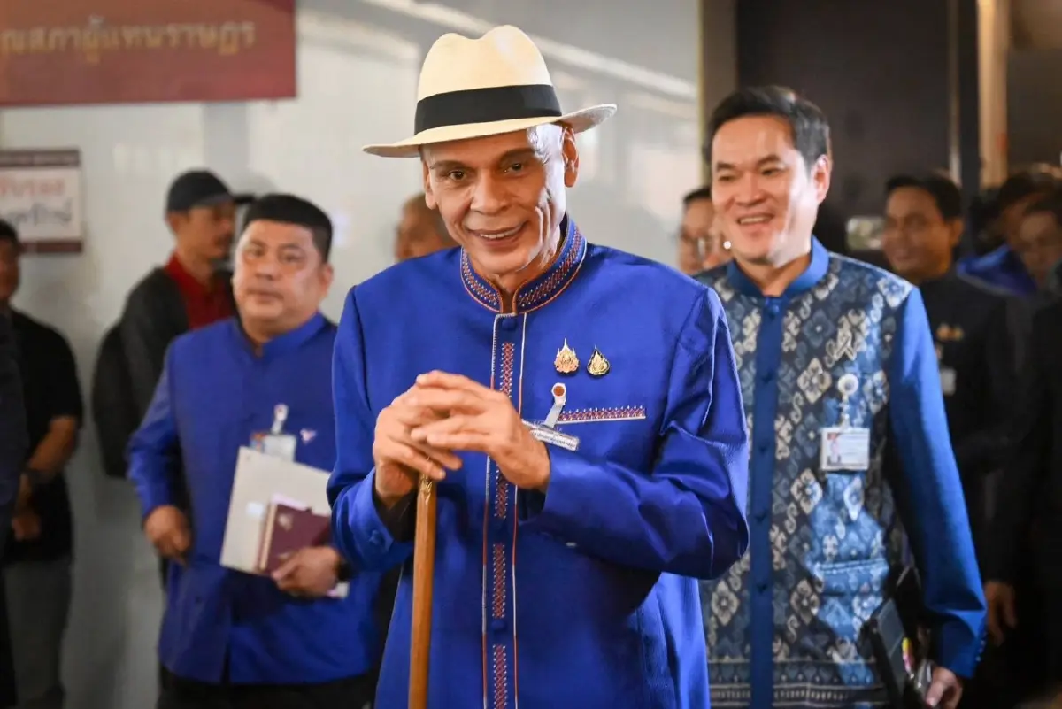 "ชาดา" โร่ขอโทษ "ไอซ์ รักชนก" หลังแซวแรงจนดรามา พร้อมย้ำพี่ยังโสด