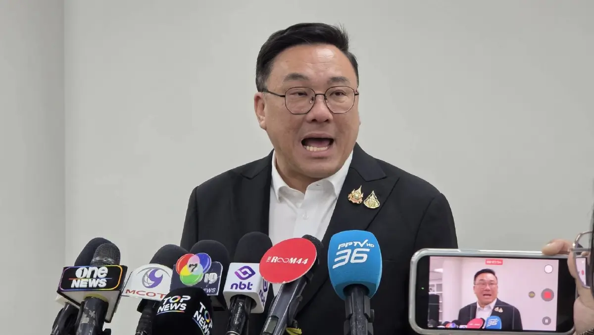 จุลพันธ์ อมรวิวัฒน์ หัวหน้าพรรคเพื่อไทย