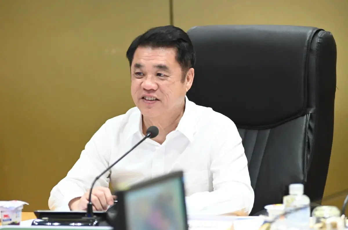 สุริยะ จึงรุ่งเรืองกิจ