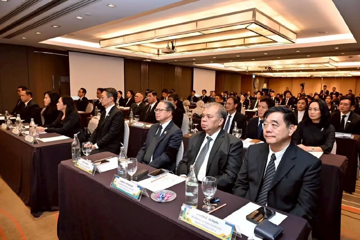 "ศาลทุจริตฯ" เคลียร์ปมฟ้อง กกต.-ฮั้ว สว. "อธิบดีผู้พิพากษา" แนะแนวทาง ฟ้อง กกต. อย่างไรไม่ให้โดน "ยกฟ้อง?"