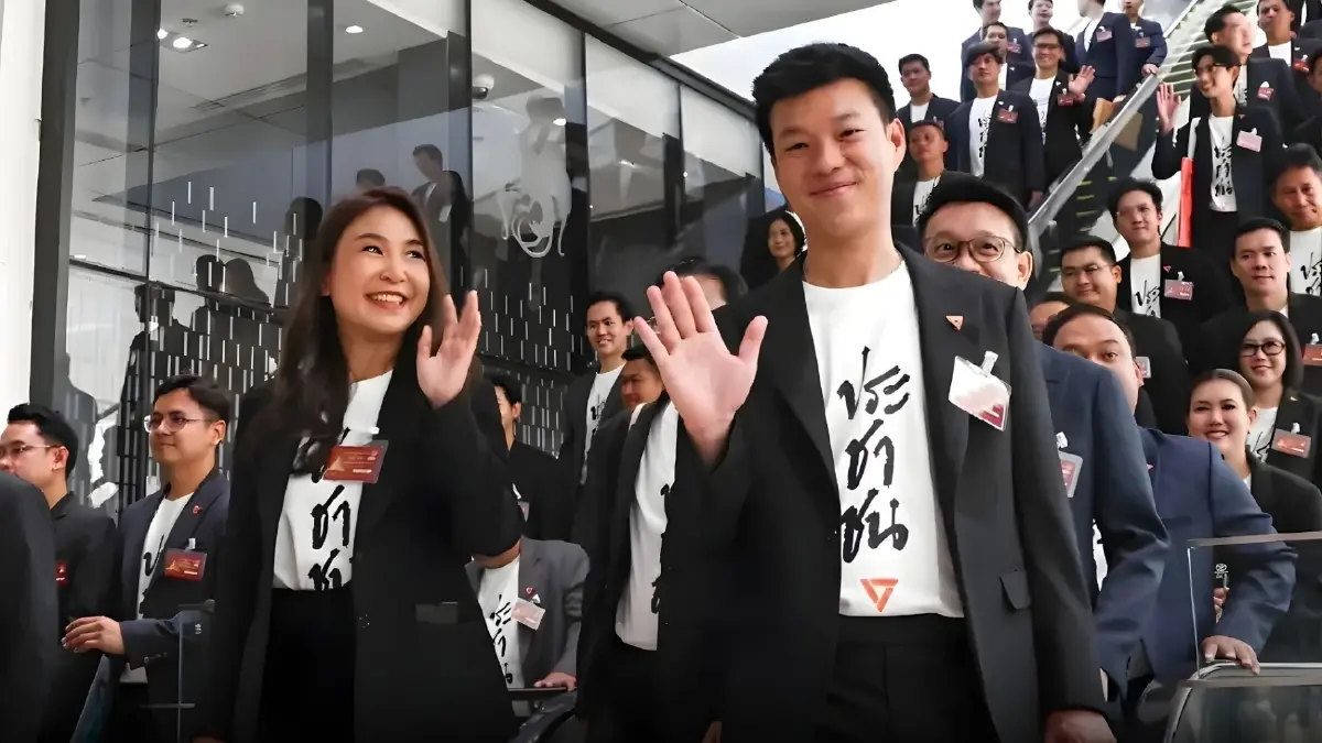 ย้อนรอยคดี 44 สส.ก้าวไกล ยื่นแก้ไข ป.อาญา ม.112 เขย่าพรรคส้ม