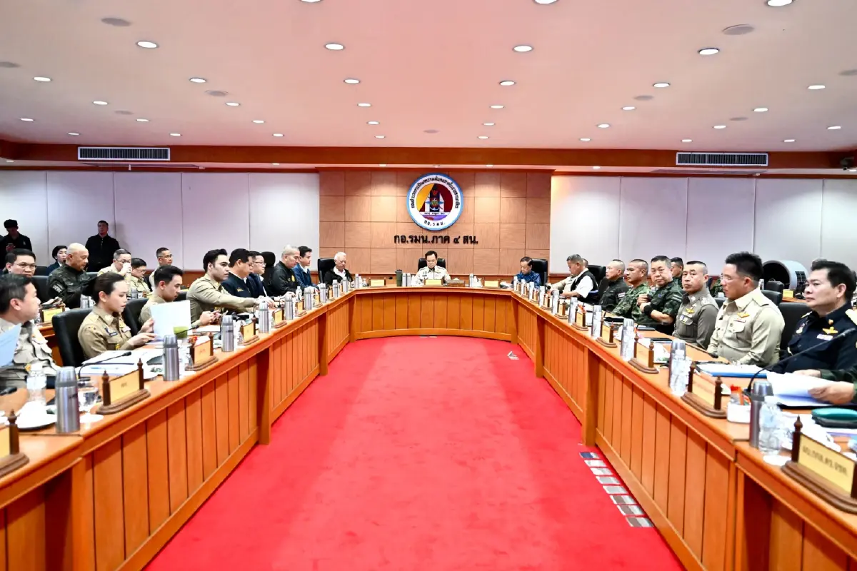 ยิ่งฟังยิ่งหมดใจ! "นายกฯ" ลงใต้เคลียร์ใจปม "แม่ทัพภาค 4"? แฉข้อมูลลับทีมสังหาร "สส.กมลศักดิ์"