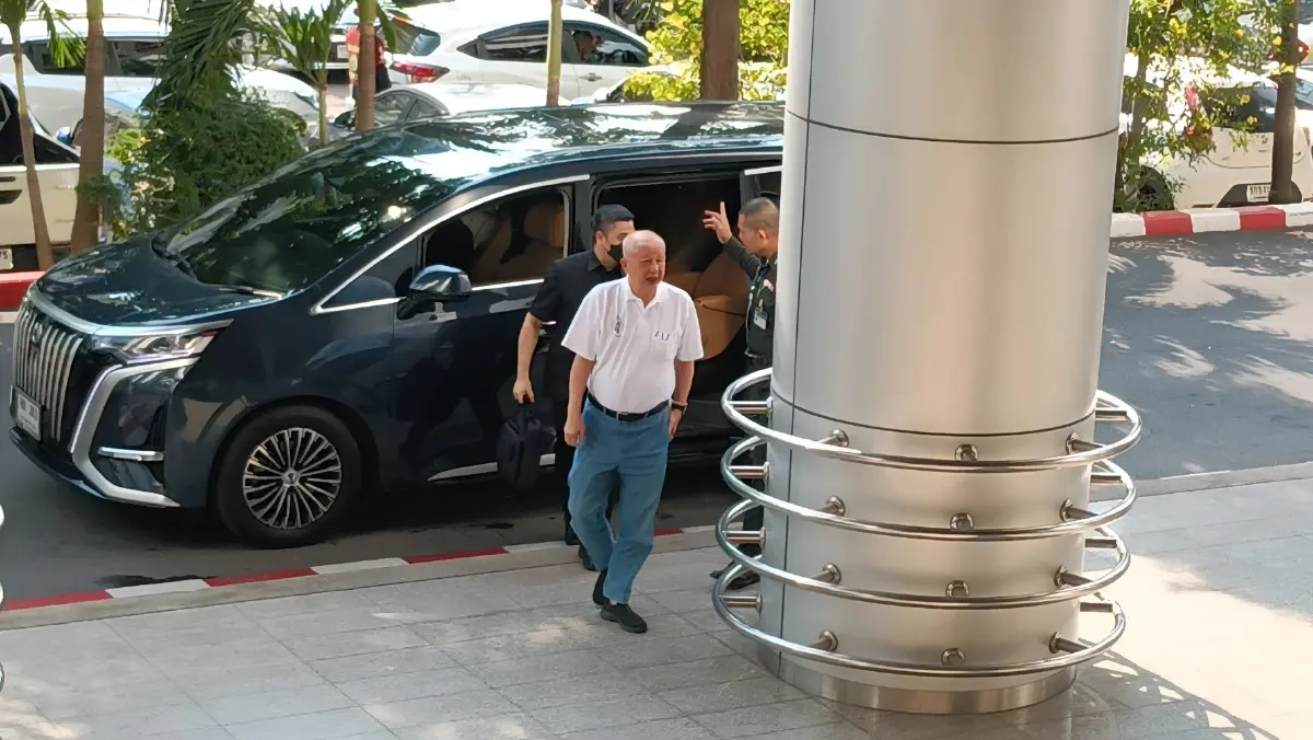 ด่วน! ศาลพิพากษาคุก "สนธิ" 4 เดือน ไม่รอลงอาญา คดีหมิ่นประมาท "ธนกร" (มีคลิป)