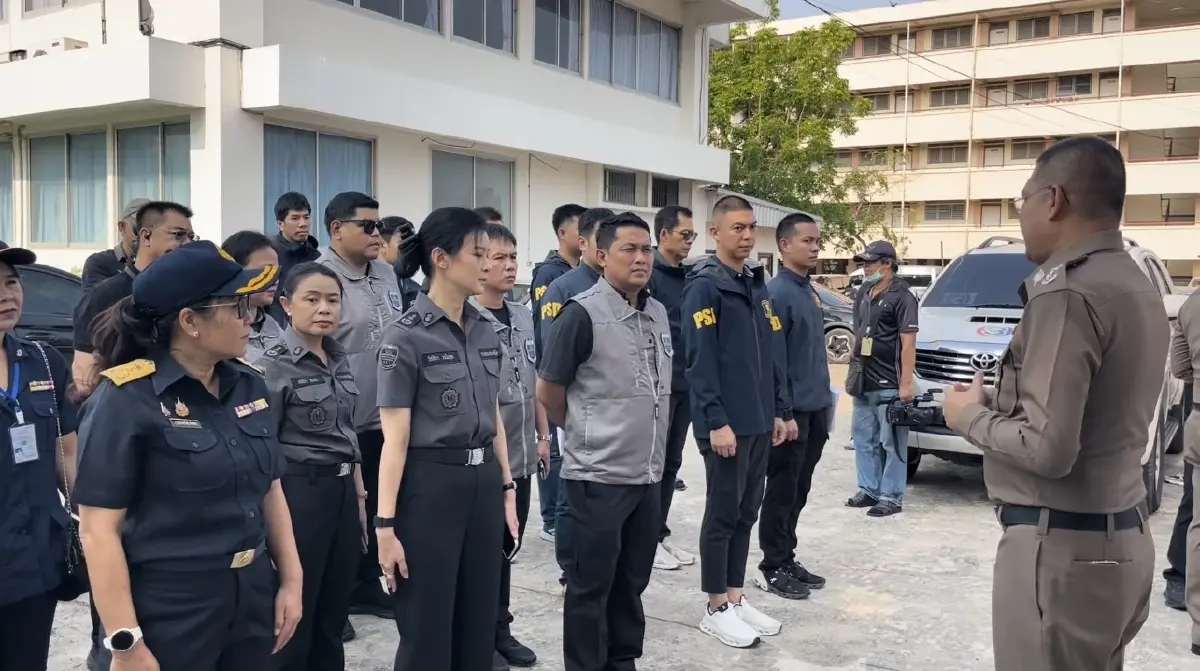 ตร.-ดีเอสไอ บุกตรวจคลัง-ท่อส่งน้ำมัน 3 จังหวัด 7 จุด ลุยสอบกักตุน