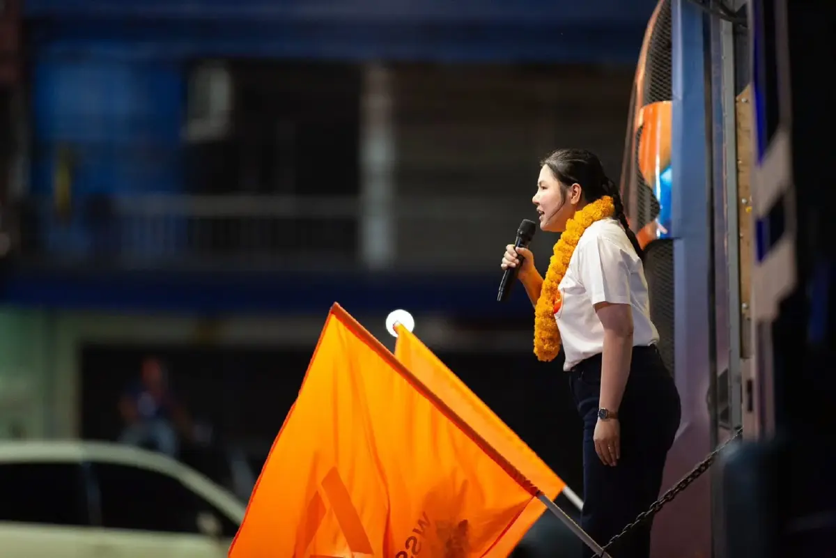 ชาวสวนทุเรียนบนเวทีหาเสียง สส.ที่เมืองตราด ปี 2569