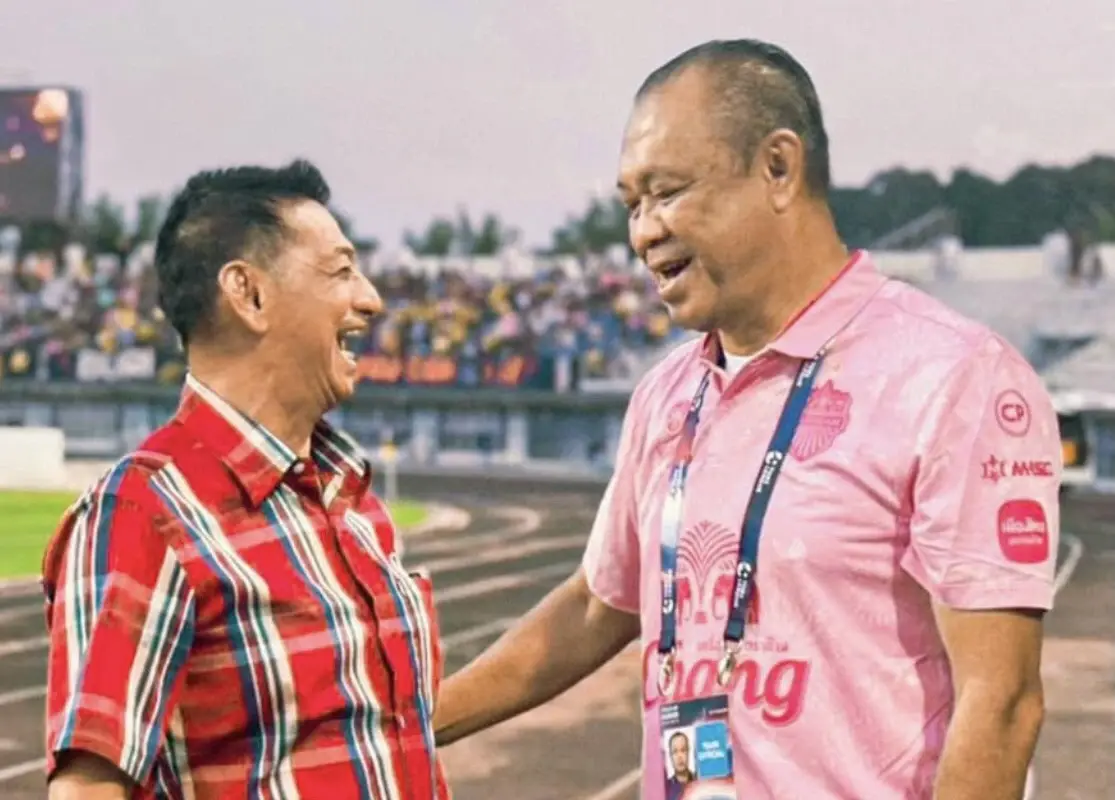 สัญญาใจครูใหญ่เนวิน และปิยะ นายก อบจ.ระยอง