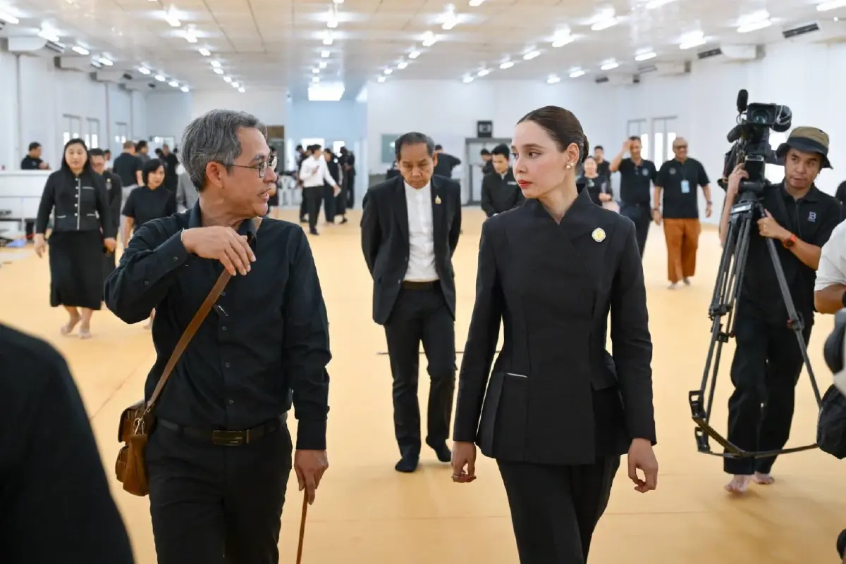 "ซาบีดา" ตรวจความคืบหน้าโรงขยายแบบพระเมรุมาศ ที่ท้องสนามหลวง