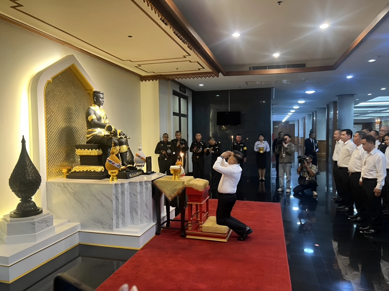 “บิ๊กเล็ก” อำลา กลาโหม!  เปิดใจช่วงสู้รบ ยอมโดนด่า เพราะบางเรื่องพูดไม่ได้