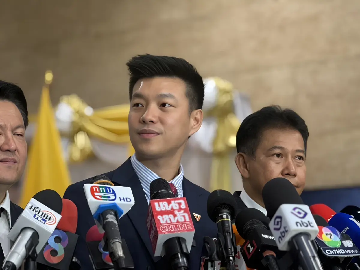 ใจเกินร้อย! "เท้ง ณัฐพงษ์" จัด 20 ขุนพลถล่ม "นโยบายรัฐบาล"