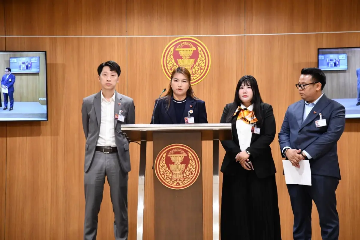 "สส.ปชน." เปิดหนังสือ "สกร."โชว์ ด้อยคุณภาพ  จี้รัฐมนตรี เร่งเคลียร์ หวั่นเสียเก้าอี้