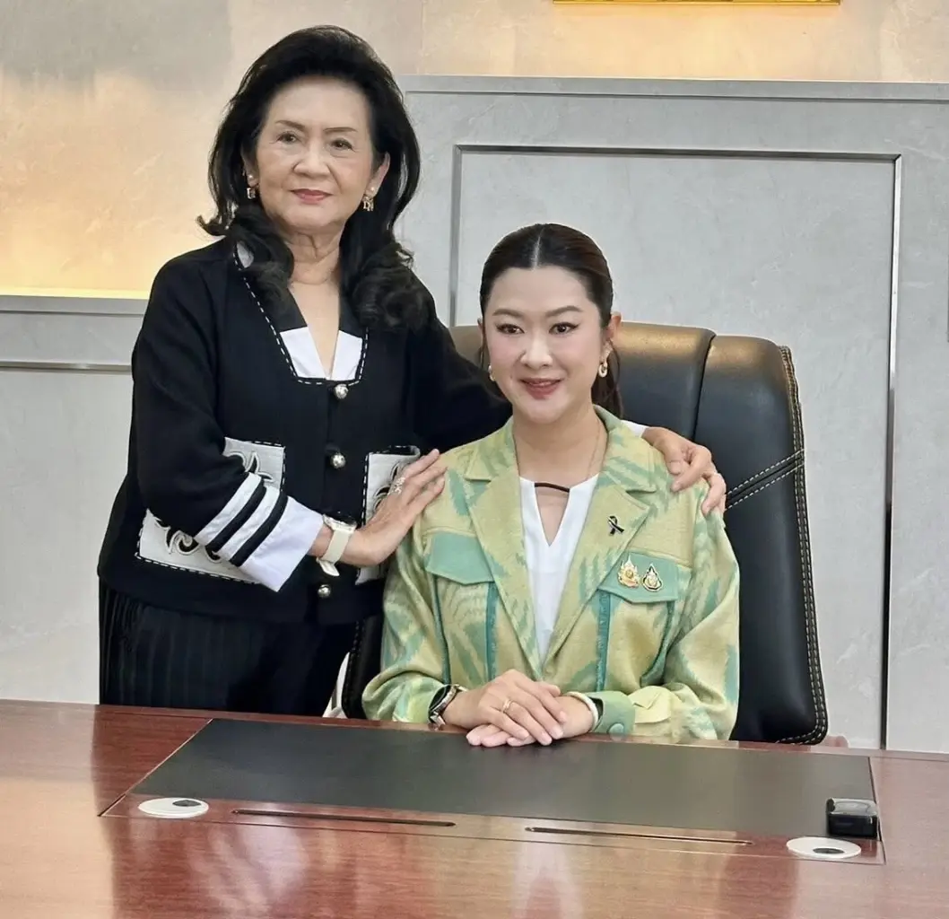 สลักจฤฎดิ์ ติยะไพรัช ส่งลูกสาวถึงห้องทำงาน รมช.เกษตรฯ