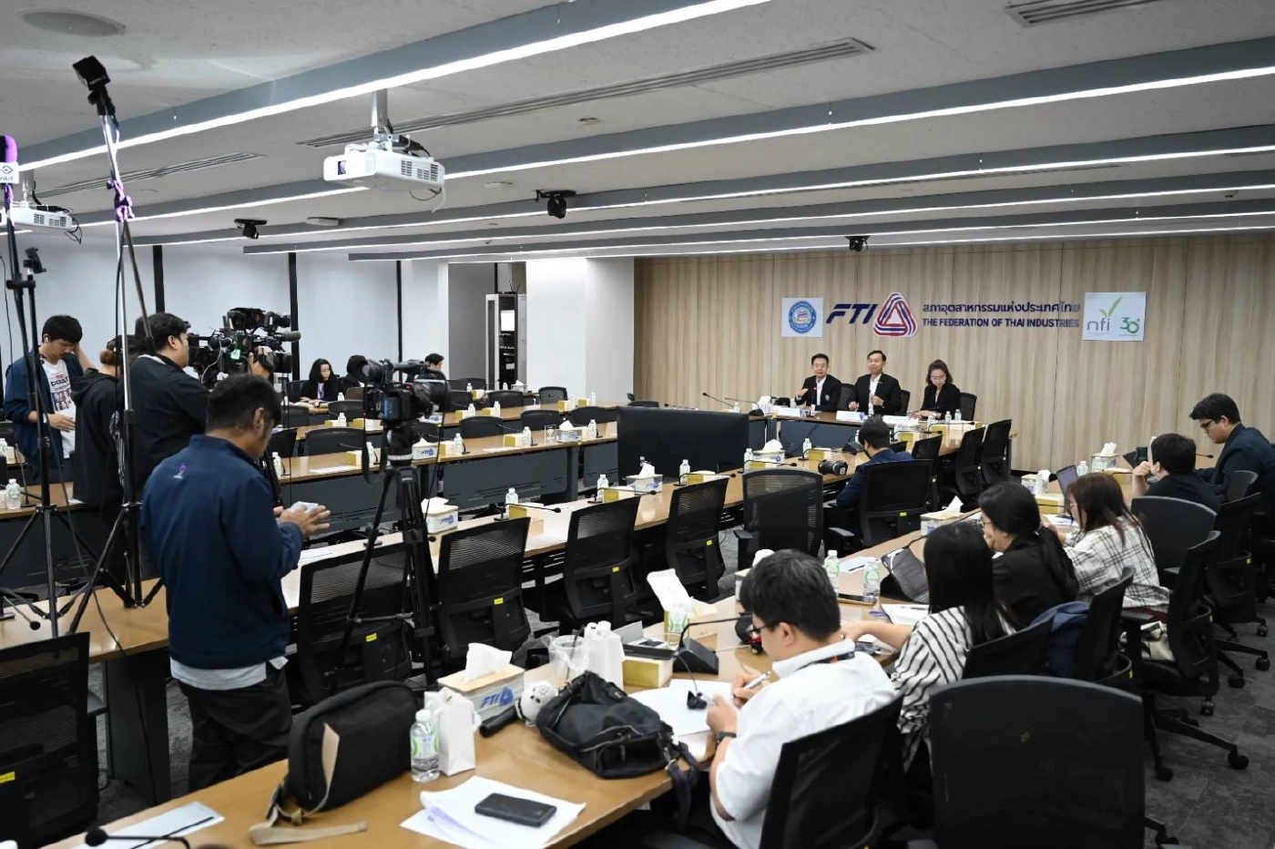 พิษสงคราม หั่นเป้าส่งออกอาหารปีนี้เหลือ 1.4 ล้านล้านบาท