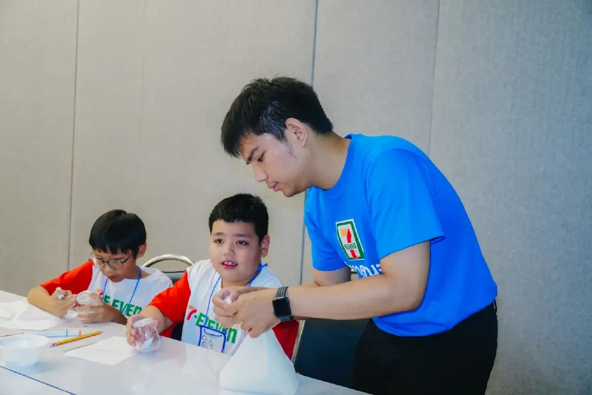 ศิลปะสร้างสุข CP ALL จัด “The Glow & Doodle Camp” เติมไฟจินตนาการให้บุตรหลานครอบครัวซีพี ออลล์