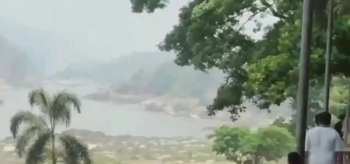 ด่วน! เครื่องบินรบเมียนมา ทิ้งระเบิดพลาดตกใส่ฝั่งไทย