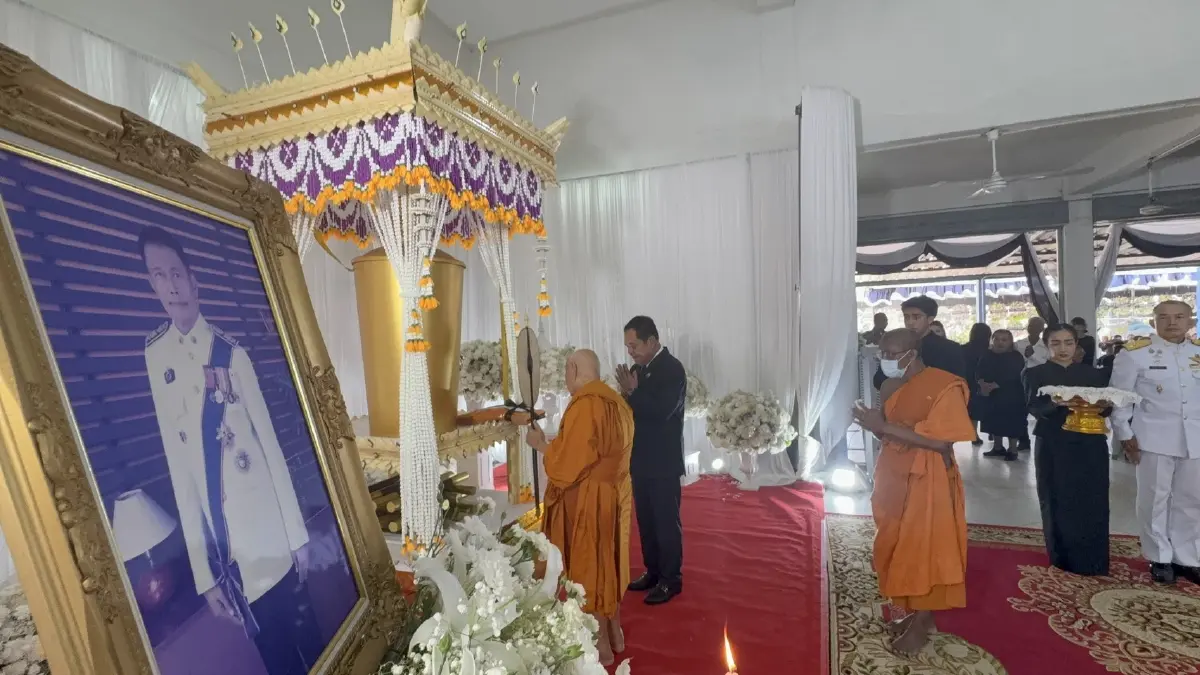 4 เหตุผล "ทวี" มั่นใจทีมลงขันจ้างยิง "สส.กมลศักดิ์" ขณะ "นายกฯ" จ่อลงใต้จี้ "กอ.รมน. "หลังพบใช้ "รถหลวง" ก่อเหตุ