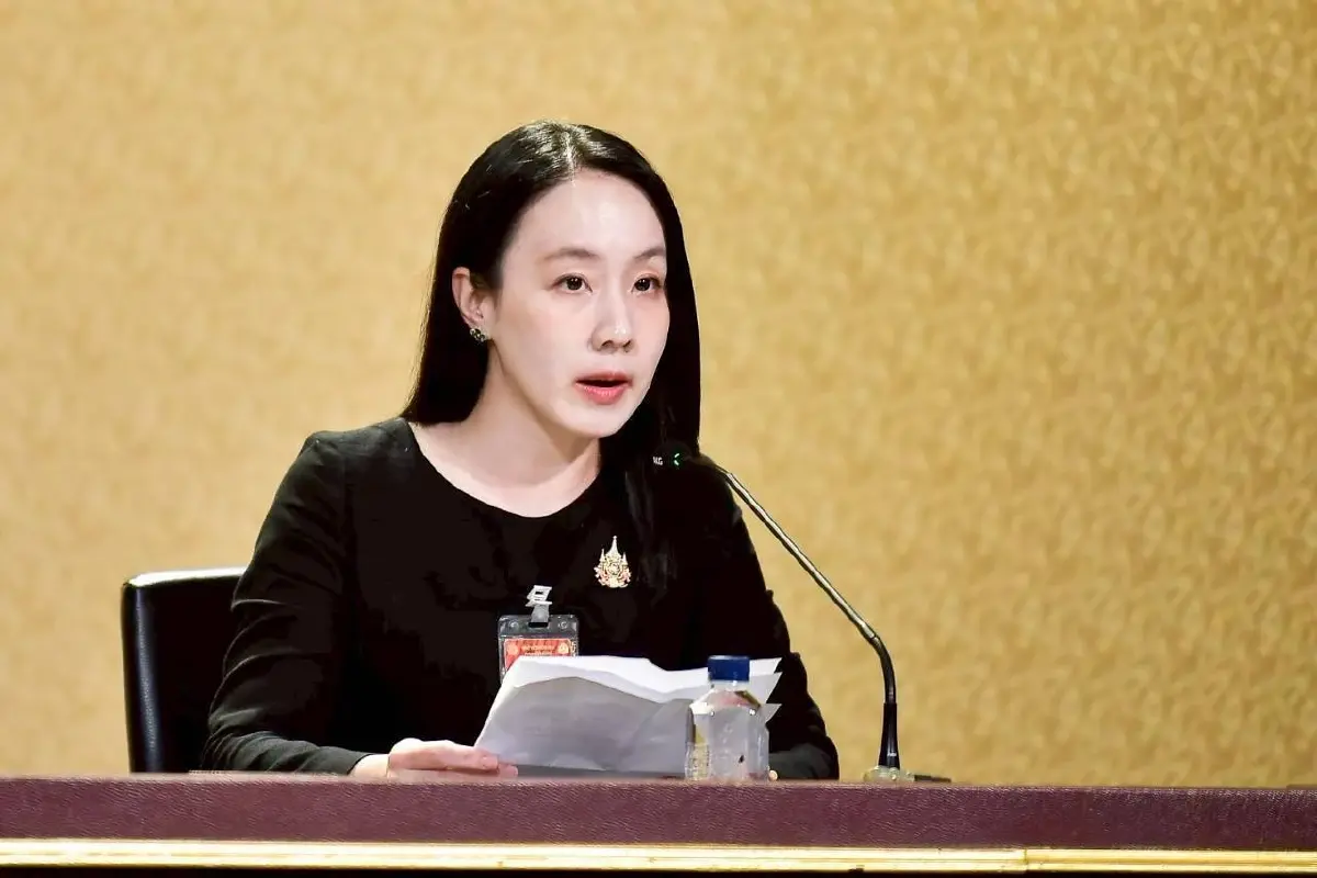 นางสาวลลิดา เพริศวิวัฒนา รองโฆษกประจำสำนักนายกรัฐมนตรี