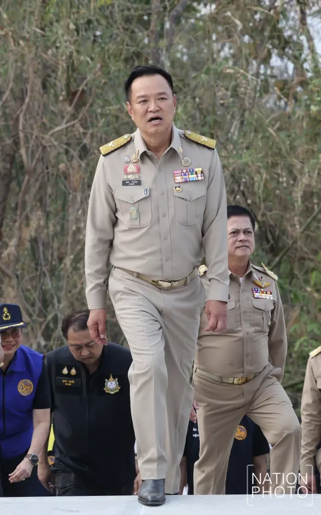 อนุทิน ชาญวีรกูล นายกรัฐมนตรี