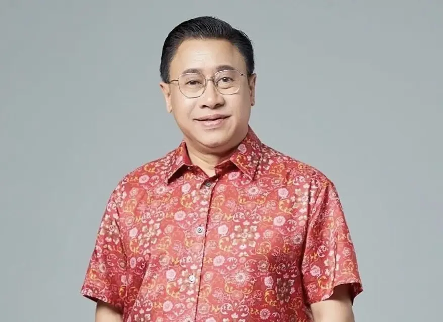 นายจักรภพ เพ็ญแข อดีตรัฐมนตรีประจำสำนักนายกรัฐมนตรี 