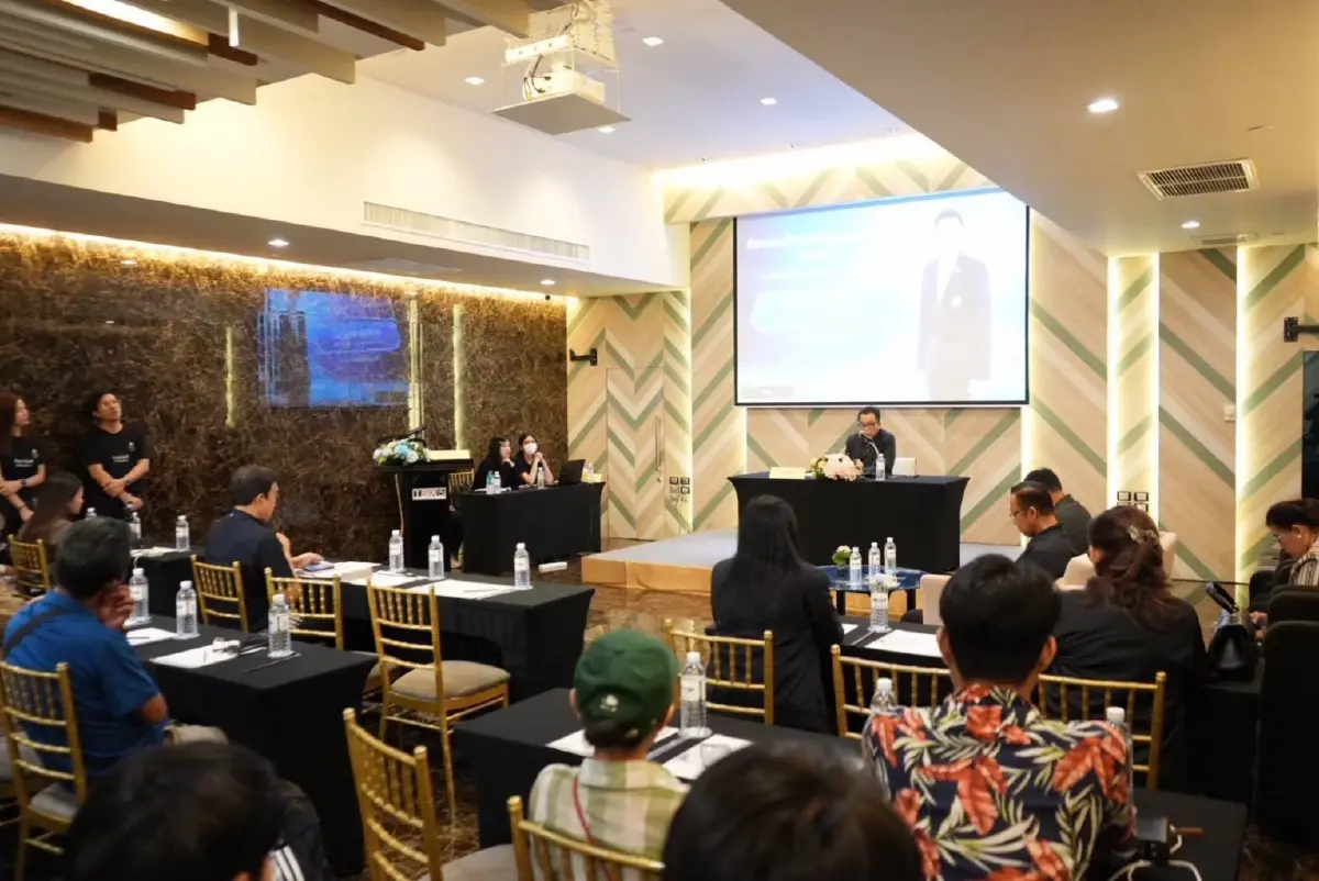 "แสวง" เผย ที่ประชุม กกต. เริ่มถกคดี "ฮั้ว สว." บอกข้อมูลหลักฐานมีจำนวนมาก ยังไม่ยืนยันจะ "เสร็จเมื่อไหร่"