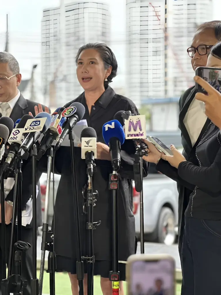"มาดามเก่ง" แฉ "โทน บางแค" หลอกขายพระเก๊-เช็คเด้ง สูญเงิน 300 ล้าน!
