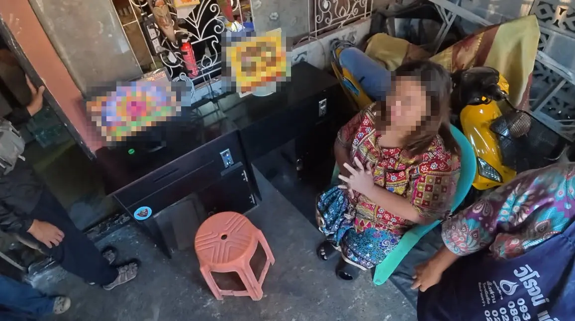 สืบนครบาลอำพราง "รถขายทุเรียน" บุกทลายแหล่งยา-สล็อตอุดมสุข