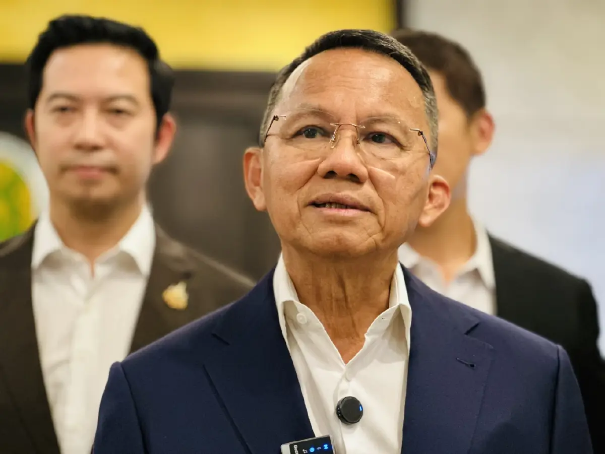  นายสมศักดิ์ เทพสุทิน สส.พรรคเพื่อไทย อดีตรองนายกรัฐมนตรี และอดีตรัฐมนตรีว่าการกระทรวงเกษตร ฯ 