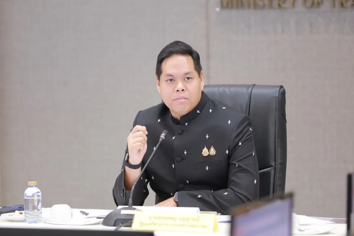 นายสรรเพชญ บุญญามณี รัฐมนตรีช่วยว่าการกระทรวงคมนาคม 