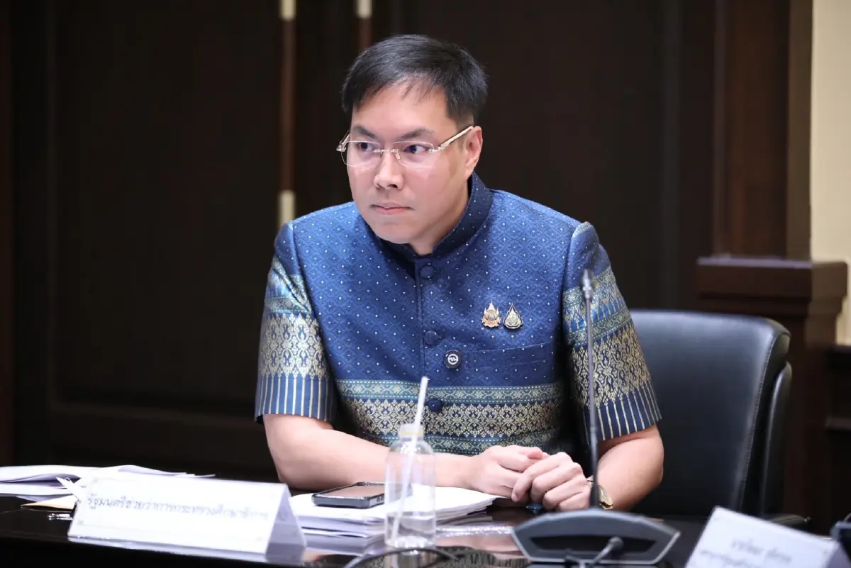 รมช.ศธ.ประกาศหมดยุคครูงานล้น-ลดซ้ำซ้อน-คืนเวลาสอนให้ครู