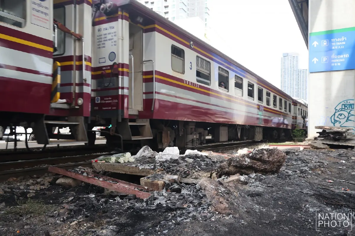 'เอ้ สุชัชวีร์' บี้รัฐตอบ 4 คำถามจี้ปมโศกนาฏกรรมรถไฟชนรถเมล์