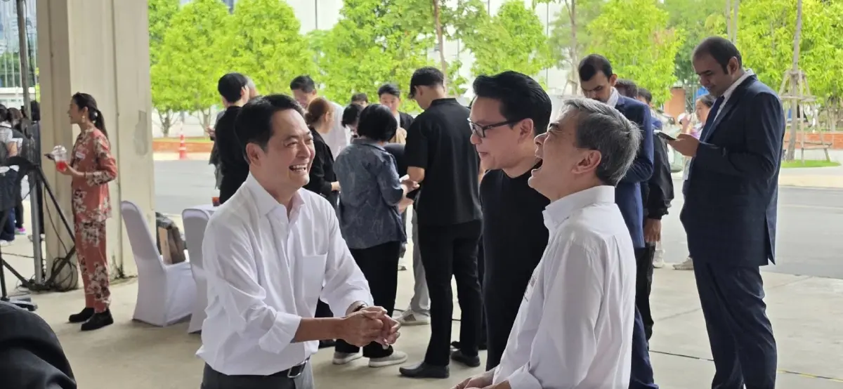 "พิเชษฐ-อนุชา" 2 ตัวเต็งแคนดิเดตผู้สมัครผู้ว่าฯ กทม.ปชป.
