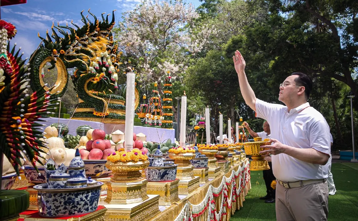 CKPower - ช.การช่าง ยกฉัตรพระประธานอุโบสถเก่าแก่กว่า 200 ปี