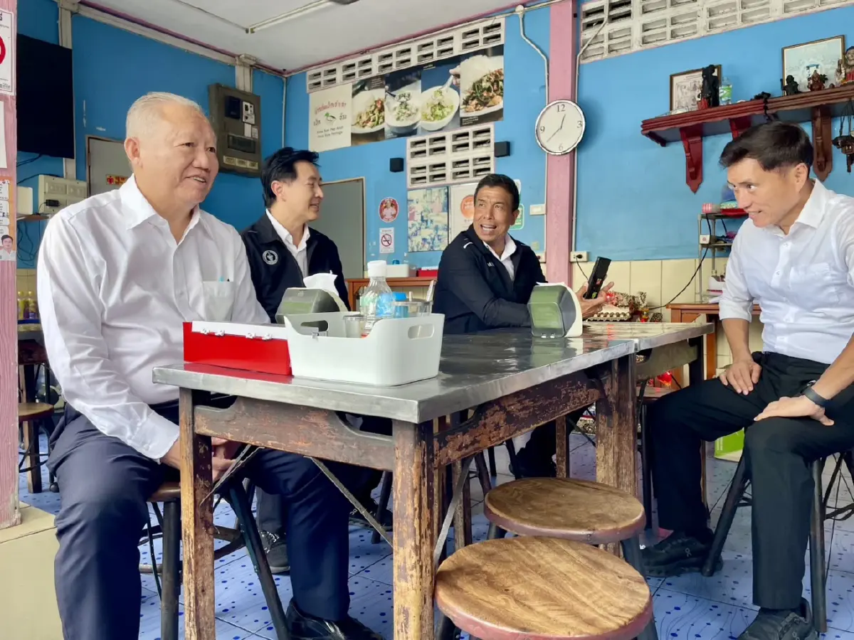 ย้อนวันวานที่ร้านเดิม! “ชัชชาติ” ควงผู้บริหาร กทม. อำลาตำแหน่ง แวะร้าน "เป็ดอ้วน"