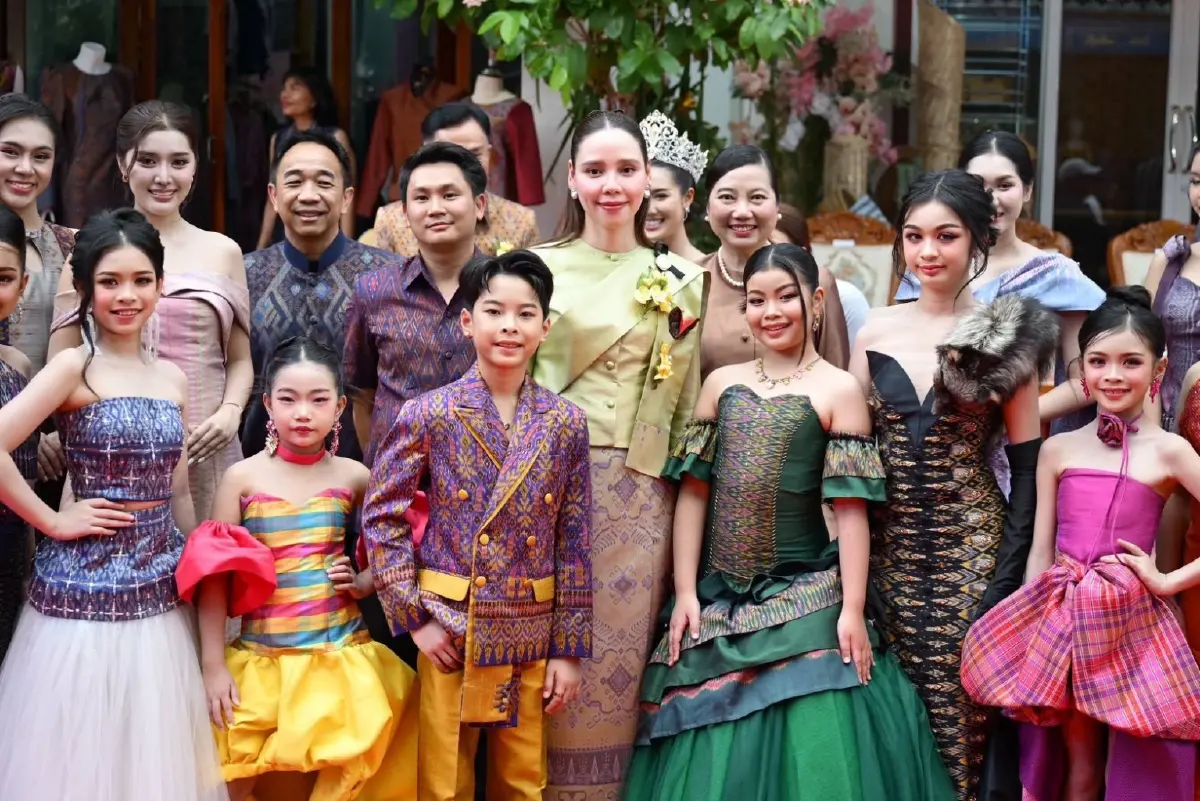 “ซาบีดา” พาสัมผัสเสน่ห์ไหมมัดหมี่ขอนแก่น เปิดรันเวย์แฟชั่นดันสู่สากล